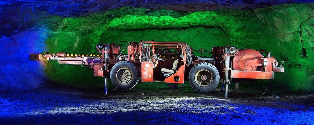 Großlochbohrwagen - © Photoschule Horn Großlochbohrwagen - © Photoschule Horn